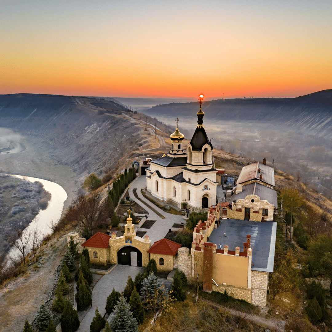 Travel guides Moldova